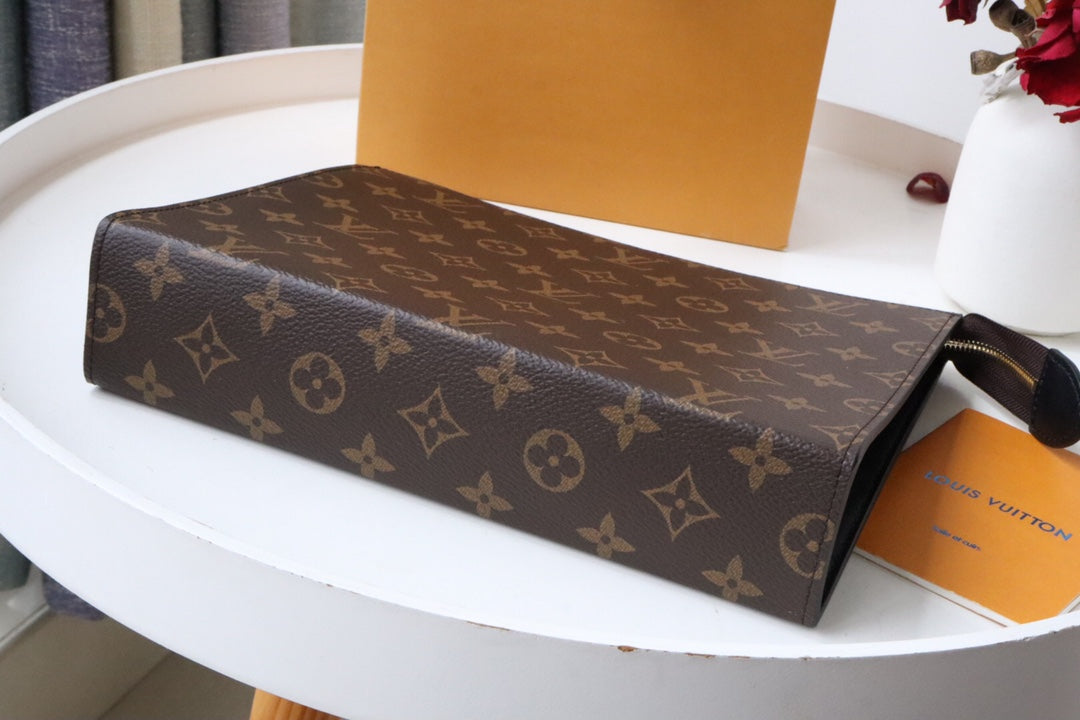 Louis Vuitton Classic Brown Monogram Canvas Zippered Clutch Pouch Organizer