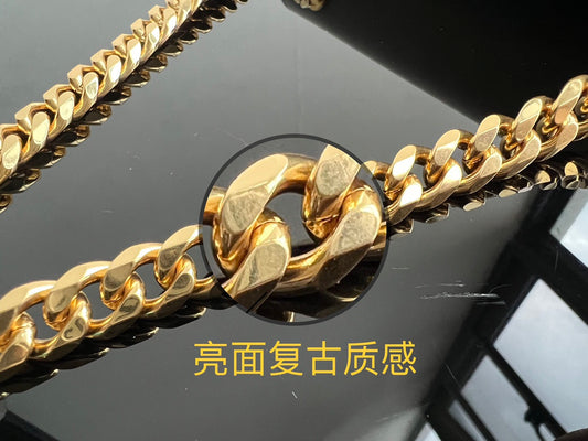 18K Gold Plated Thick Cuban Link Chain Necklace for Men and Women