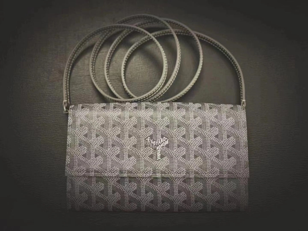 Gogy Elegant Blue Chevron Pattern Envelope Clutch Crossbody Bag