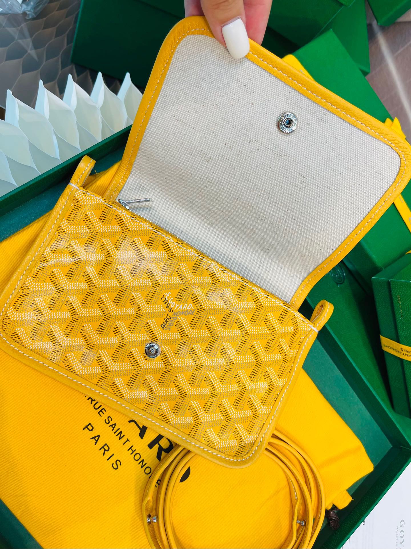 Gogy Yellow Chevron Textured Canvas Flap Shoulder Crossbody Bag