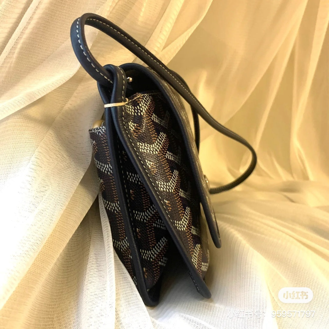 Gogy Luxury Chevron Pattern Crossbody Bag with Adjustable Shoulder Strap