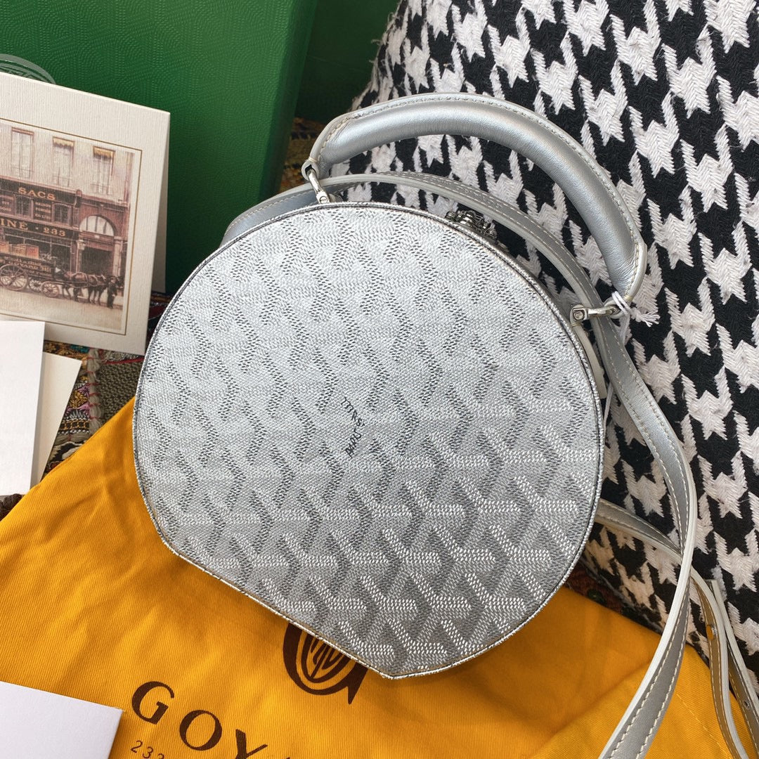 Gogy Luxury White Chevron Patterned Round Handbag with Shoulder Strap
