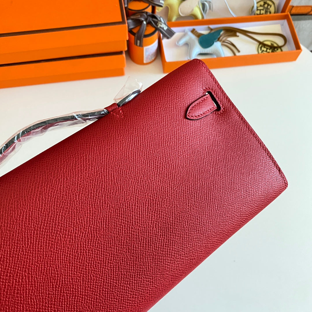 Hermès Kelly Cut Clutch Bag in Red Leather and Beige Fabric with Gold Hardware