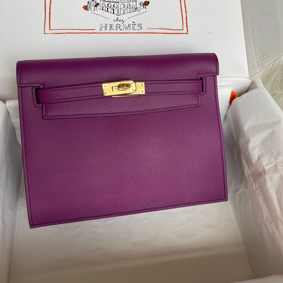 Hermès Kelly To Go Wallet - Purple Leather with Gold Hardware