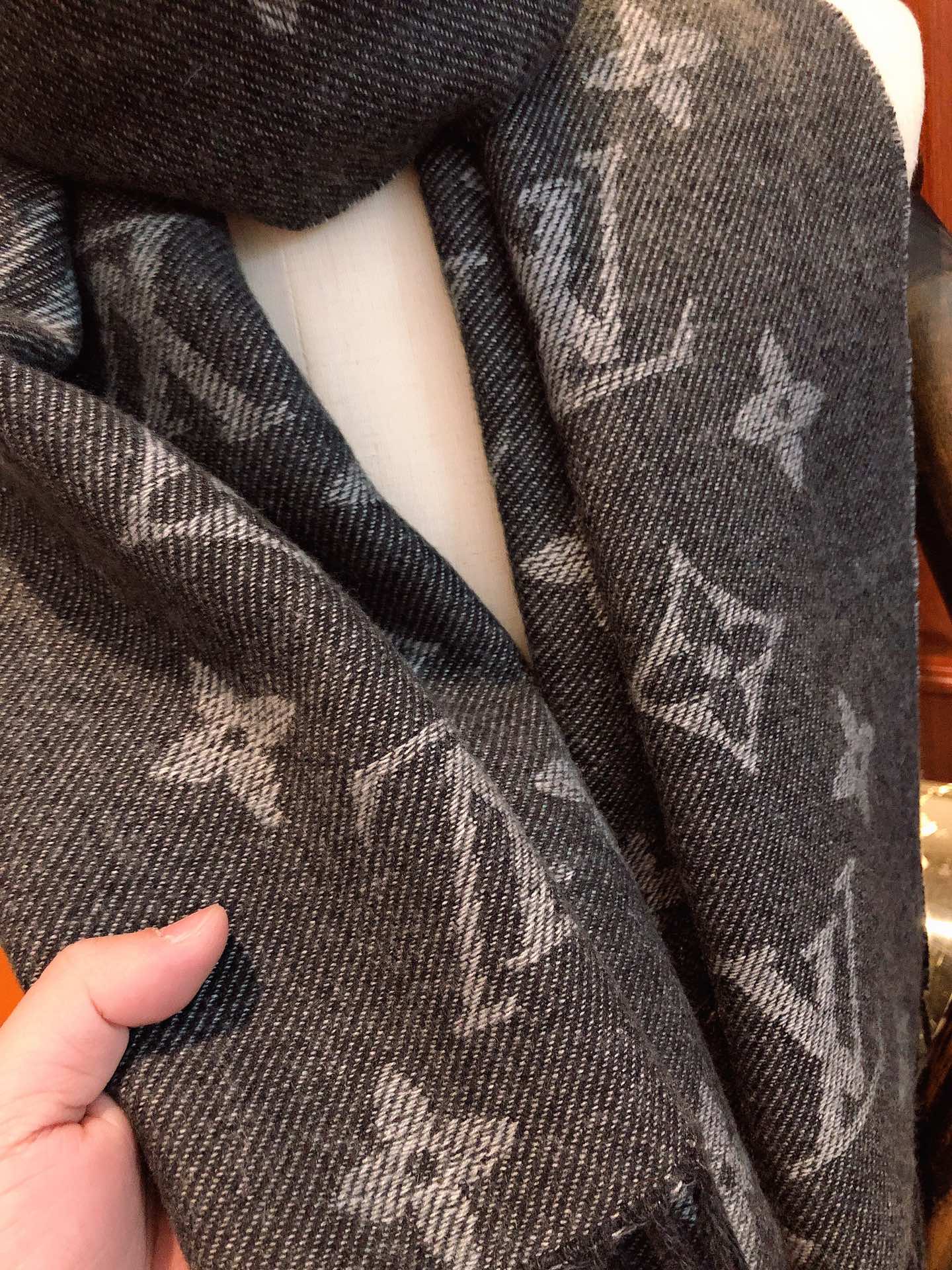 Louis Vuitton Monogram and Houndstooth Wool Scarf - Grey and Black Reversible Fringe Shawl