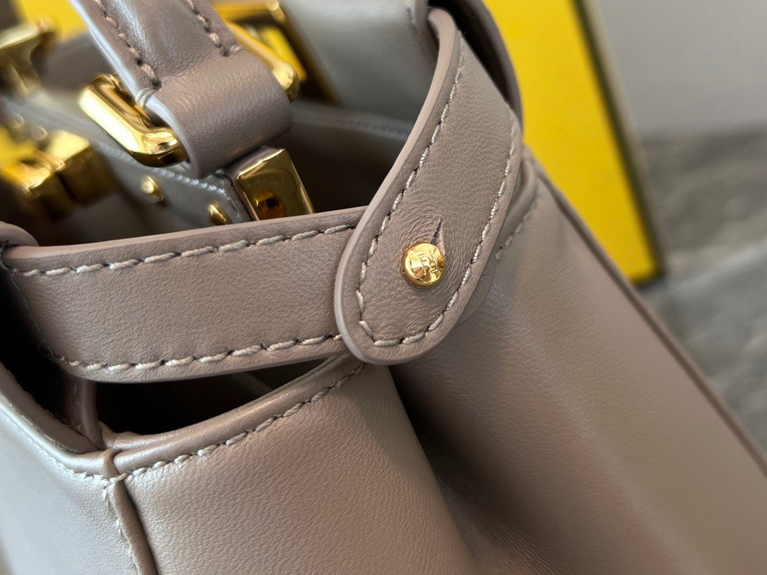Fendi Peekaboo Small Beige Leather Handbag with Gold-Tone Hardware