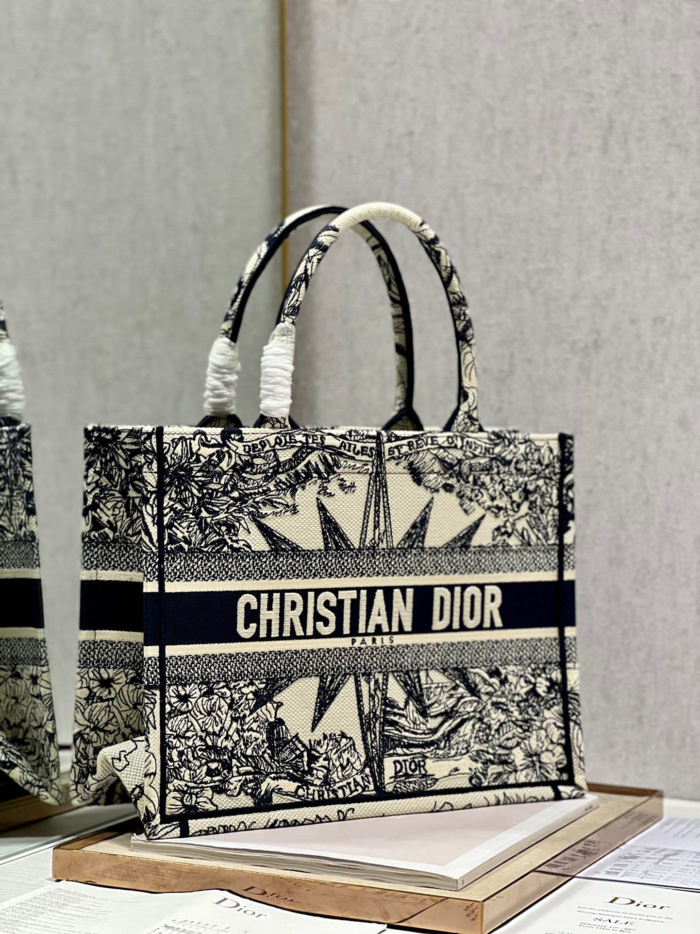 Dior Elegant Black and White Embroidered Star Canvas Tote Handbag
