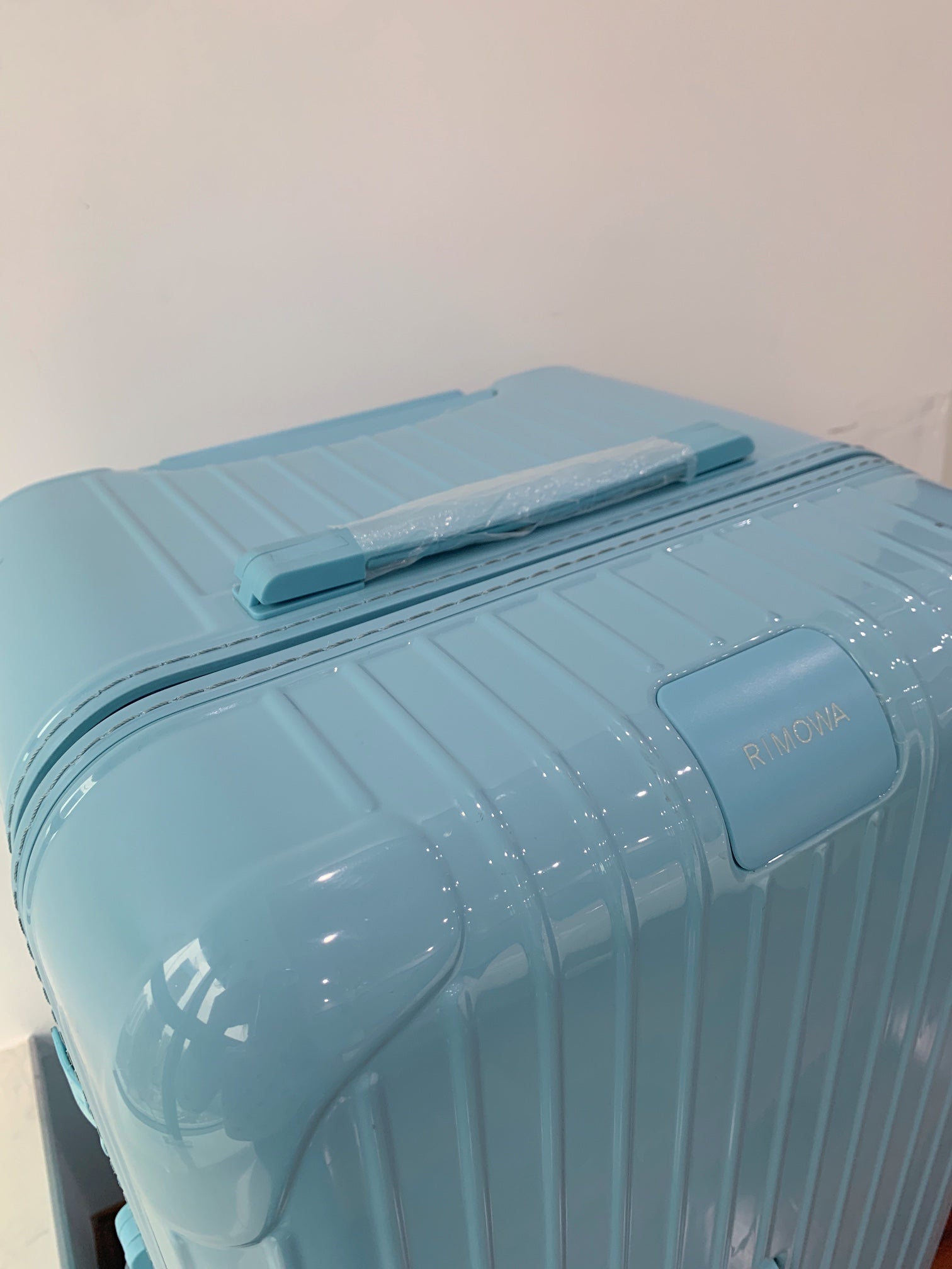 Light Blue Vertical Striped Hardside Spinner Trunk Suitcase