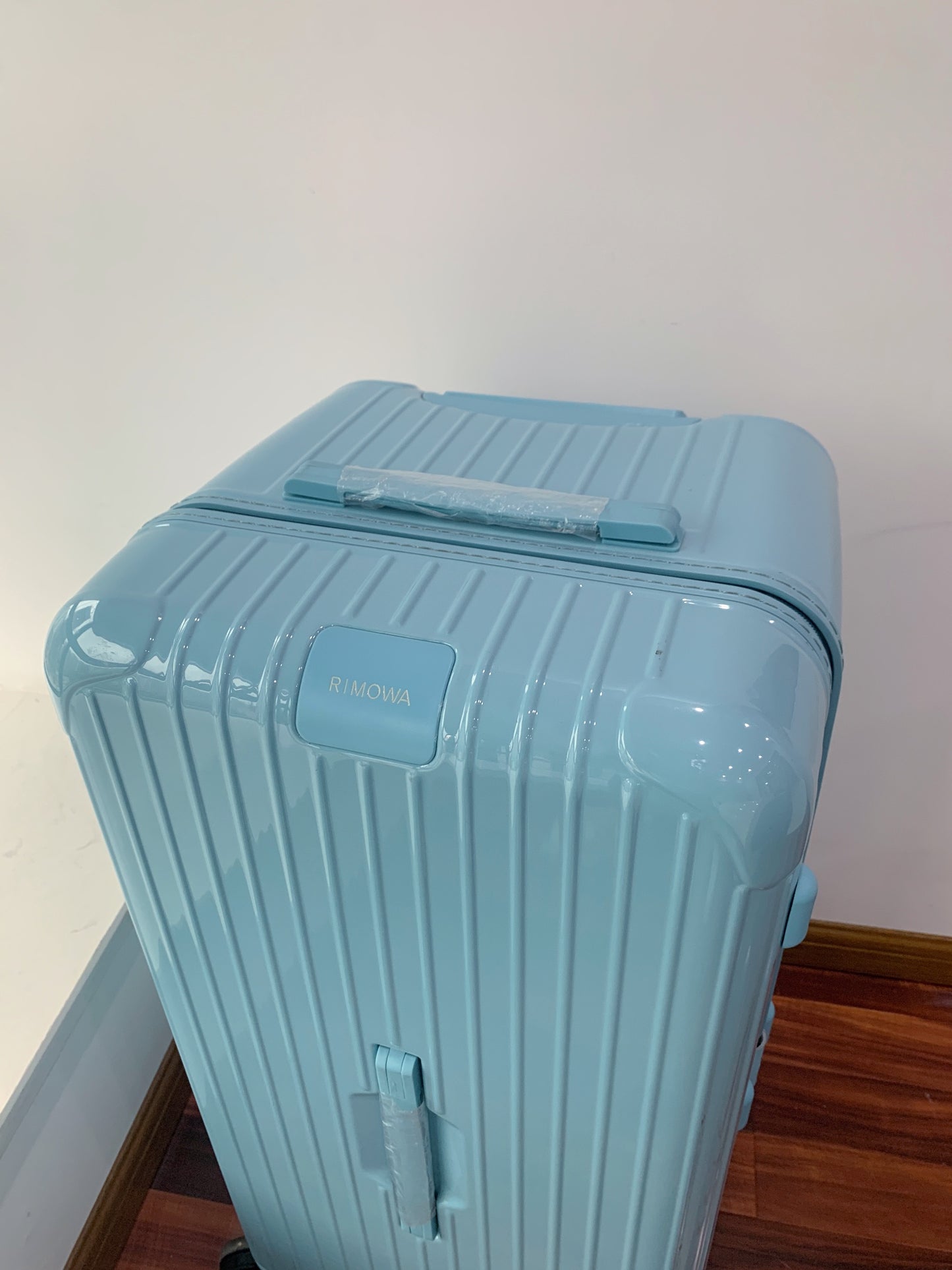 Light Blue Vertical Striped Hardside Spinner Trunk Suitcase