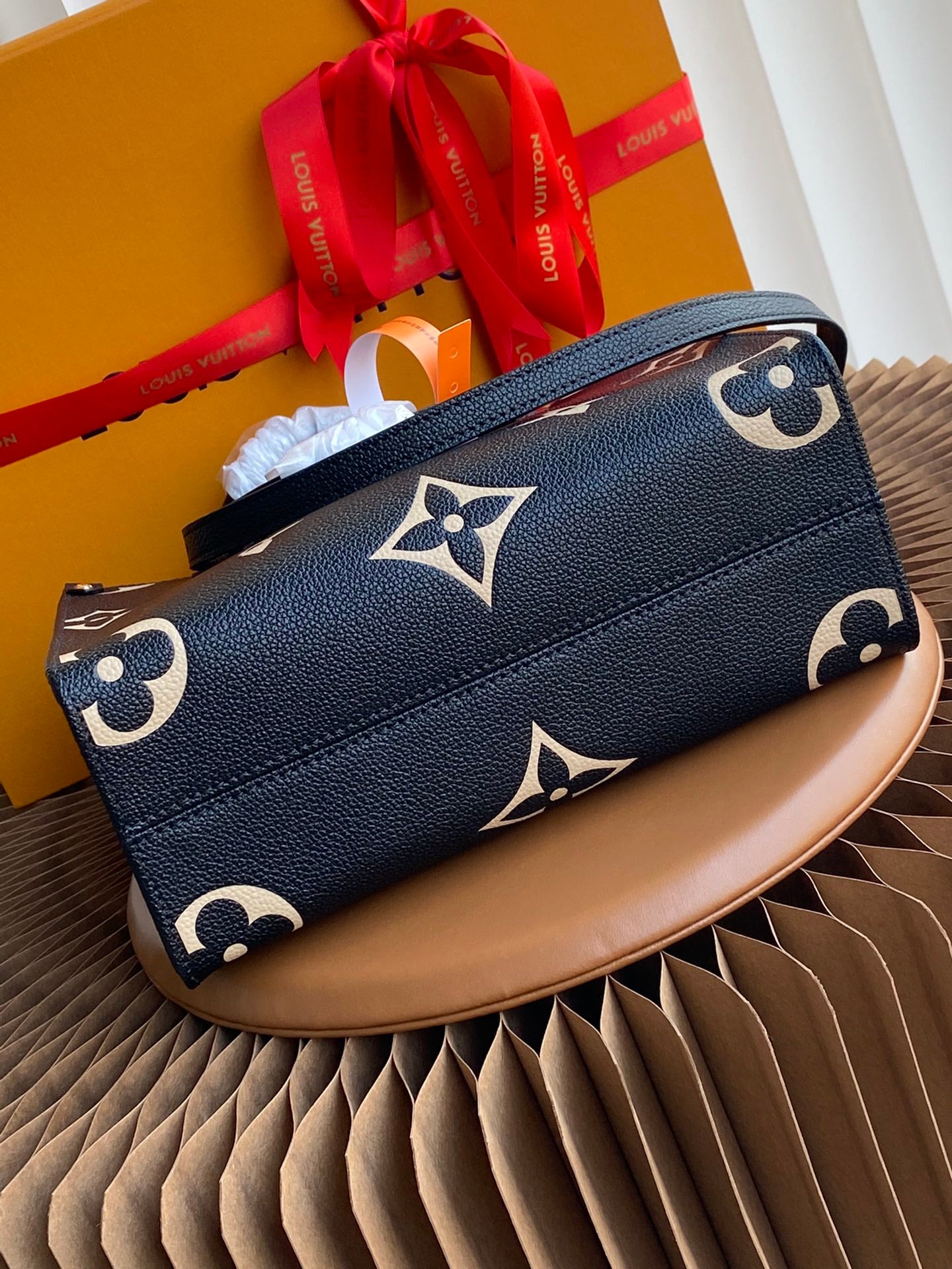 Louis Vuitton Black and Beige Monogram Leather Tote Bag with Shoulder Strap