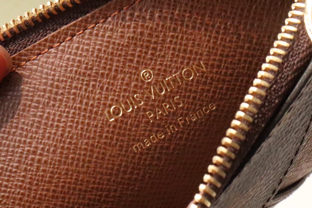 Louis Vuitton Classic Brown Monogram Canvas Card Holder Slim Wallet
