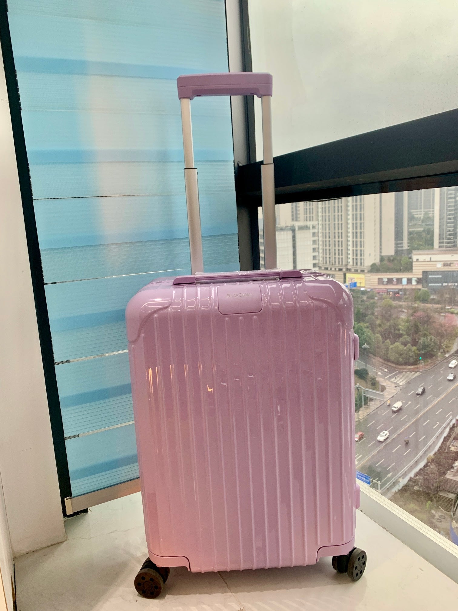 Pastel Purple Ribbed Hardshell Spinner Luggage Set 2-Piece
