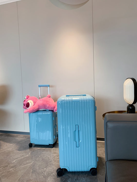 Modern Light Blue Hardside Spinner Luggage Travel Suitcase Set