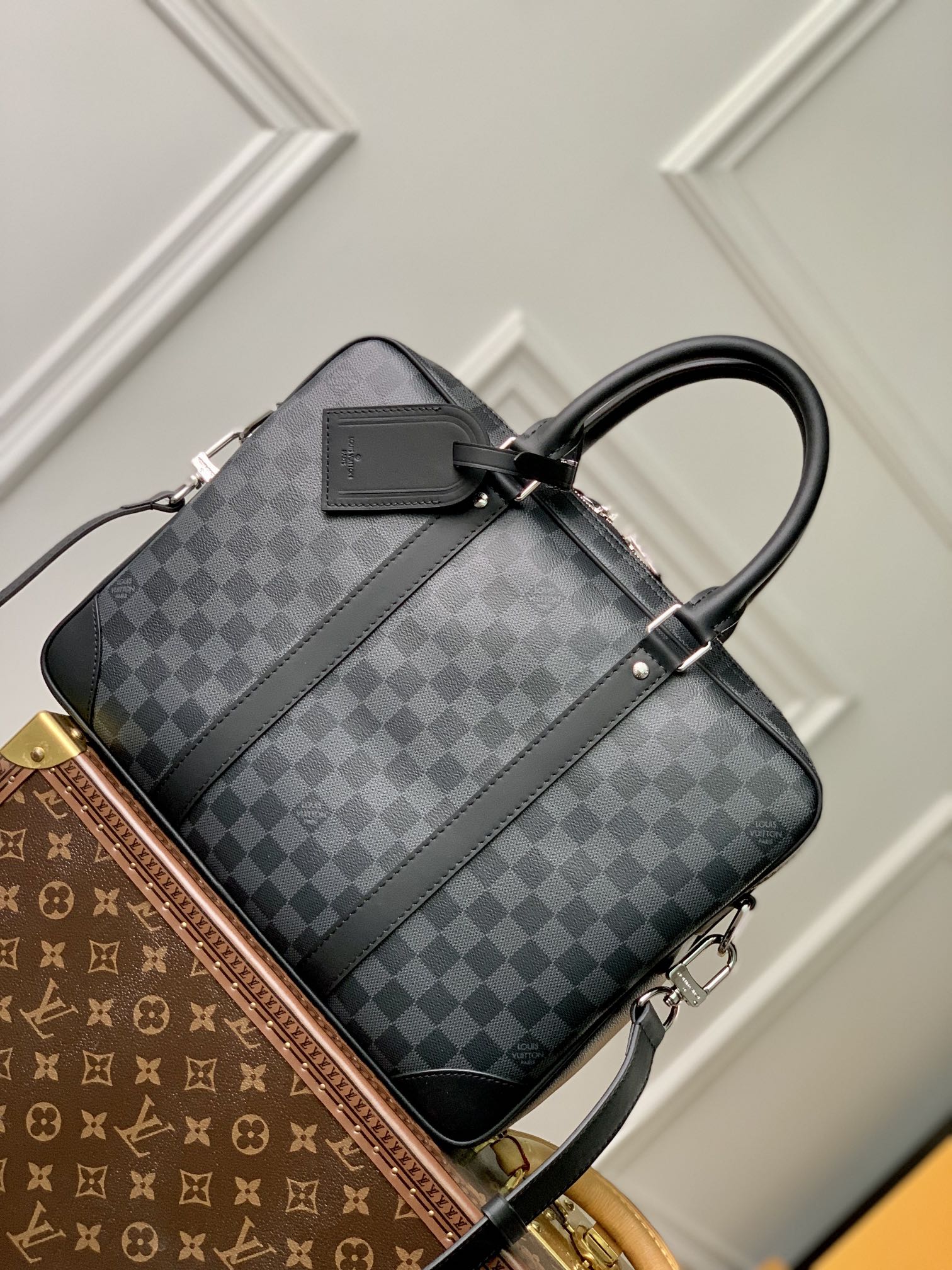 Louis Vuitton Classic Checkerboard Pattern Leather Business Briefcase Bag