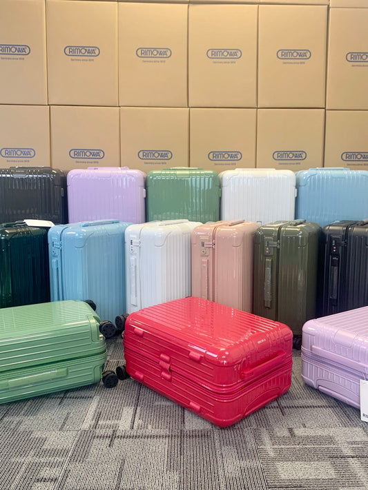 Modern Pastel Hardshell Spinner Suitcase Lightweight Travel Trolley