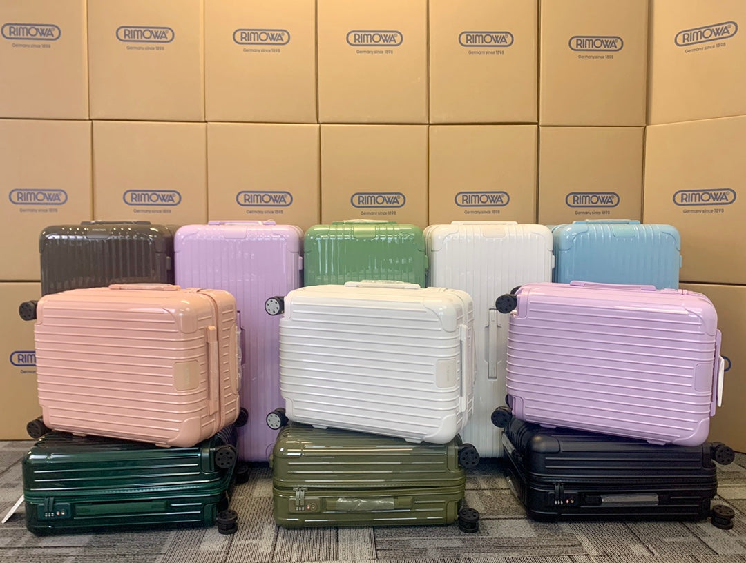 Modern Pastel Hardshell Spinner Suitcase Lightweight Travel Trolley