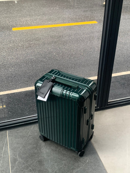 Modern Dark Green Ribbed Hard Shell Spinner Luggage Suitcase