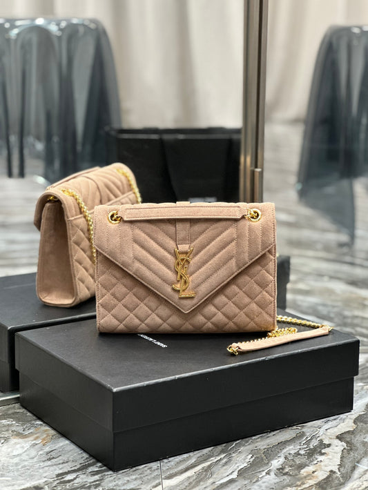 Saint Laurent Medium Envelope Bag in Quilted Grain de Poudre Embossed Leather - Beige