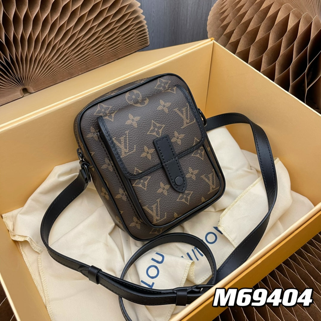 Louis Vuitton Classic Brown Monogram Canvas Crossbody Messenger Bag