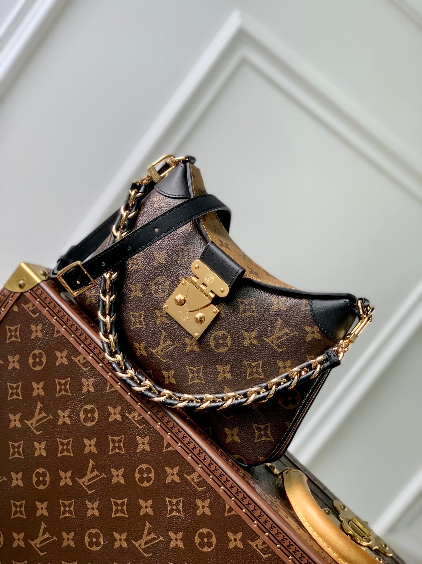 Louis Vuitton Classic Brown Monogram Shoulder Bag with Gold Chain and Lock Clasp