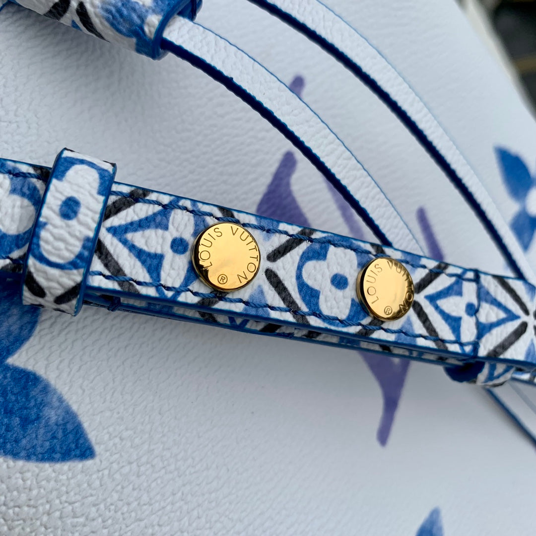 Louis Vuitton White and Blue Monogram Drawstring Bucket Bag with Top Handle