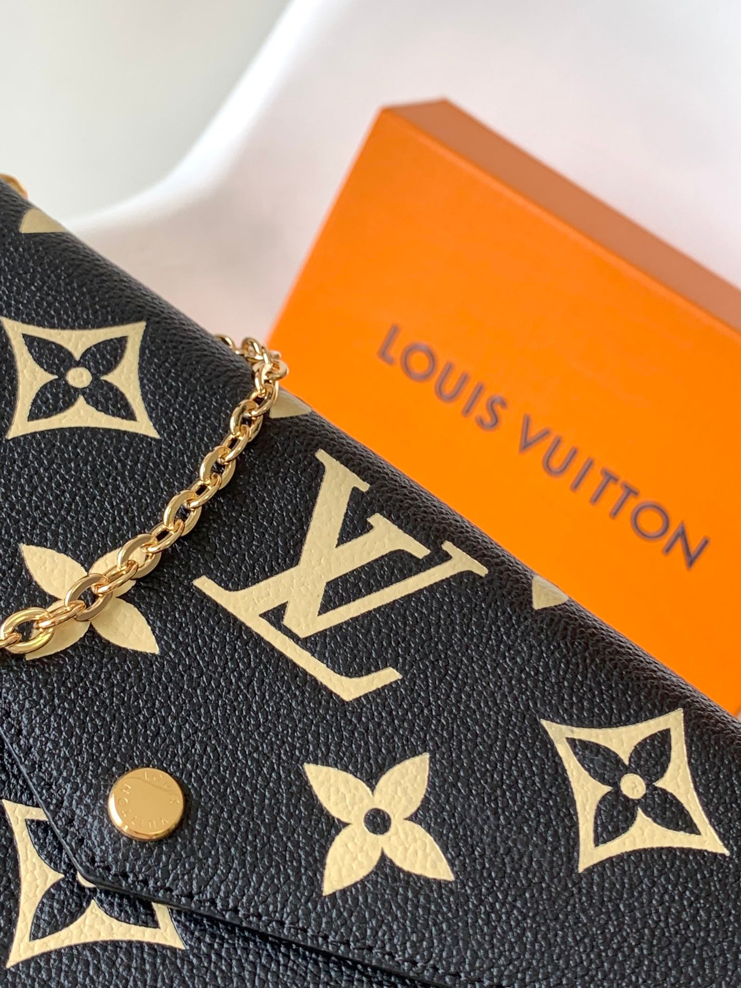 Louis Vuitton Félicie Pochette Monogram Empreinte Leather Chain Wallet - Black &amp; Gold