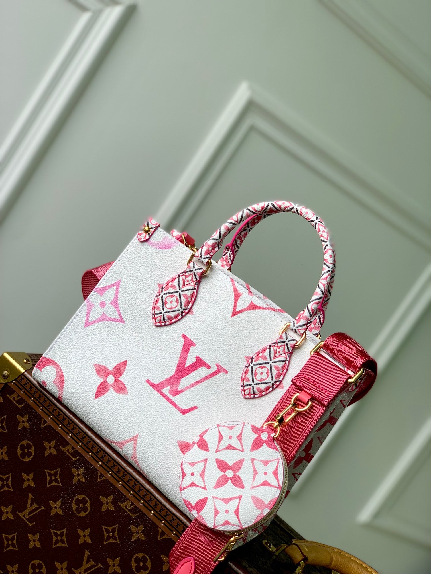 Louis Vuitton Pink and White Monogram Crossbody Handbag with Coin Pouch