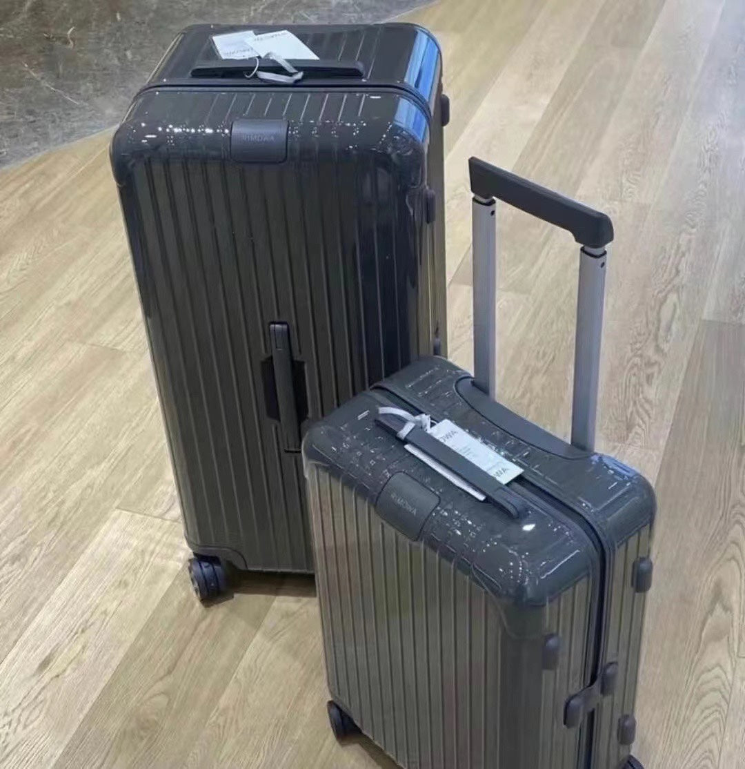 Modern Charcoal Gray Grooved Hardshell Spinner Luggage Set
