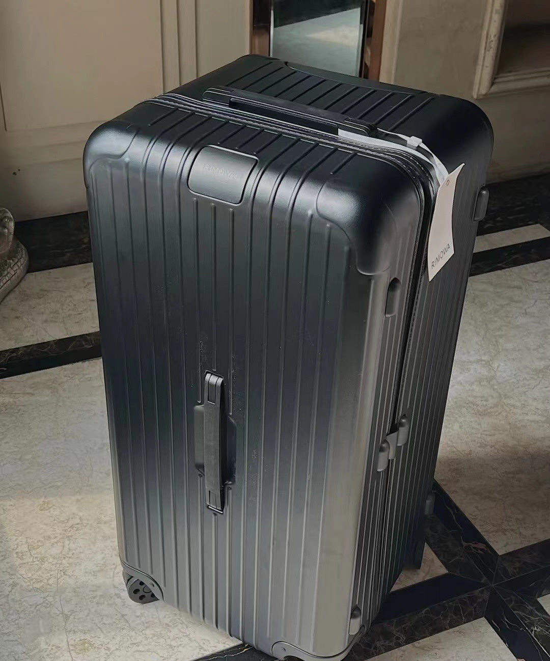 Matte Black Ribbed Hardshell Travel Trunk Suitcase with Spinner Wheels