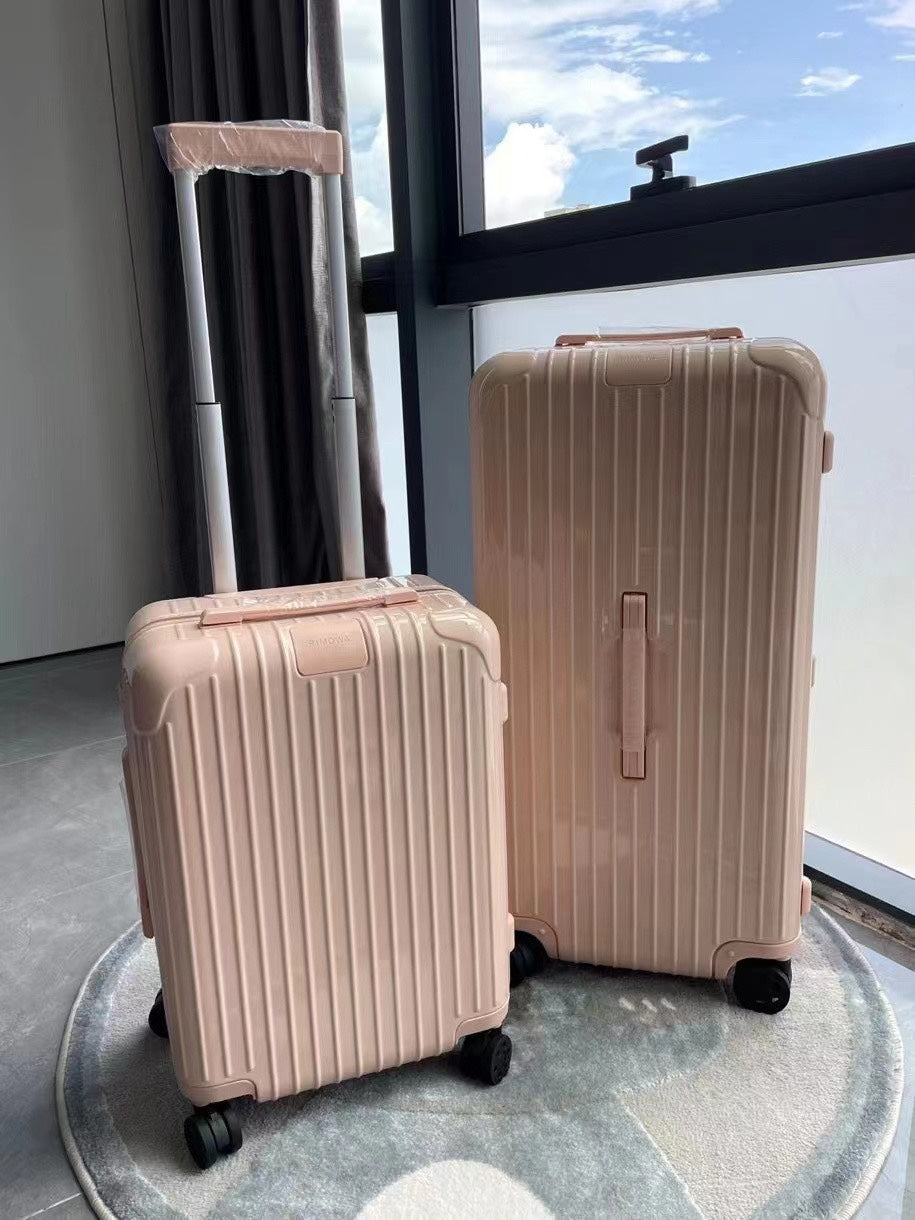 Modern Pastel Pink Ribbed Hardside Spinner Luggage Set