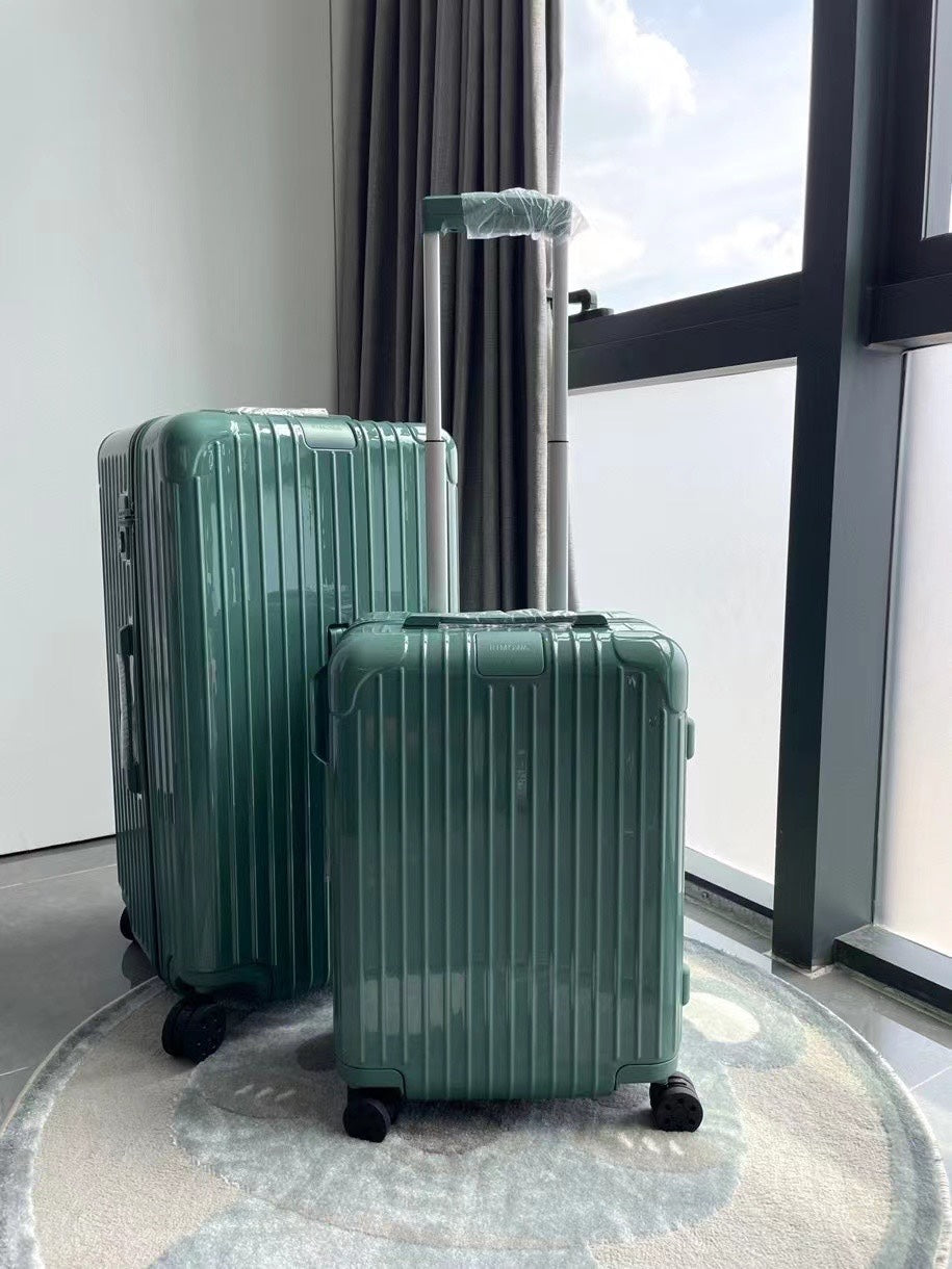 Sage Green Ribbed Hardshell Spinner Luggage Suitcase Set