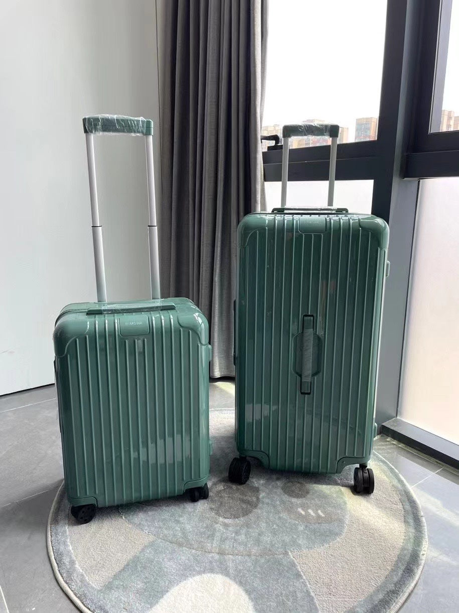 Sage Green Ribbed Hardshell Spinner Luggage Suitcase Set