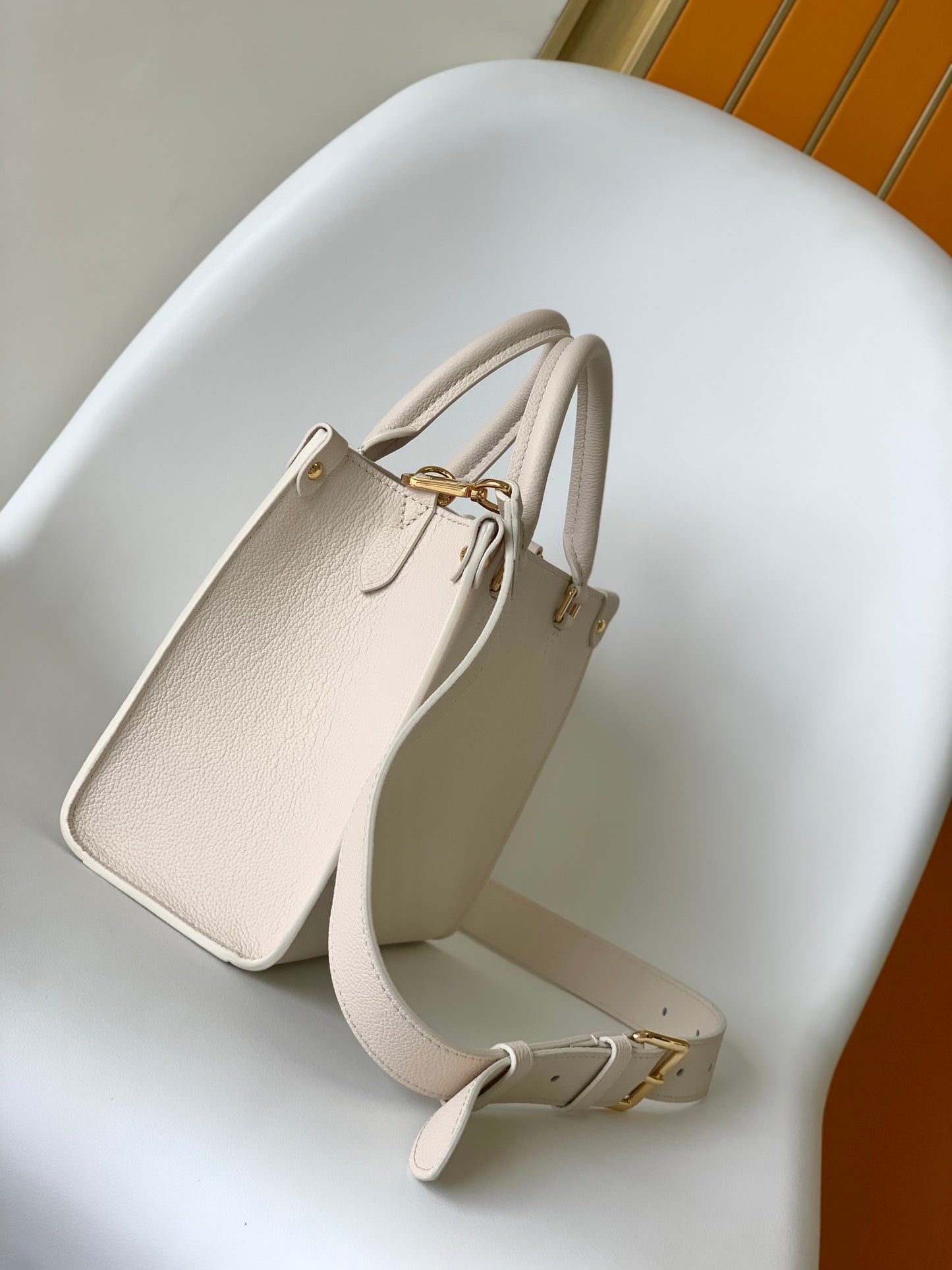 Louis Vuitton Off-White Structured Leather Tote Bag with Gold Hardware