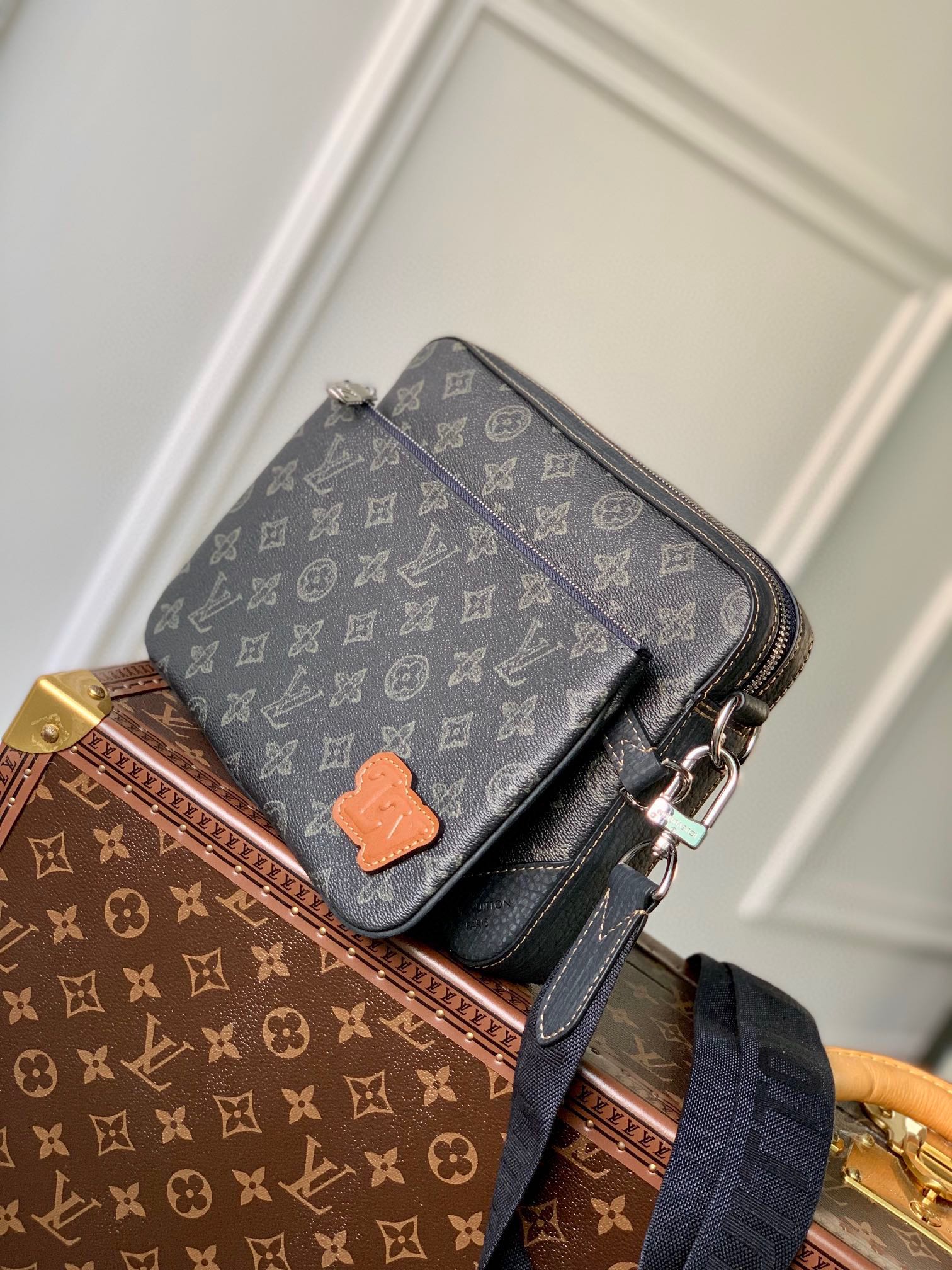 Louis Vuitton x Nigo Trio Messenger Bag - Green Monogram Eclipse Canvas