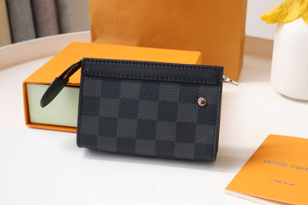 Louis Vuitton Black and Grey Checkerboard Pattern Zipper Clutch Wallet