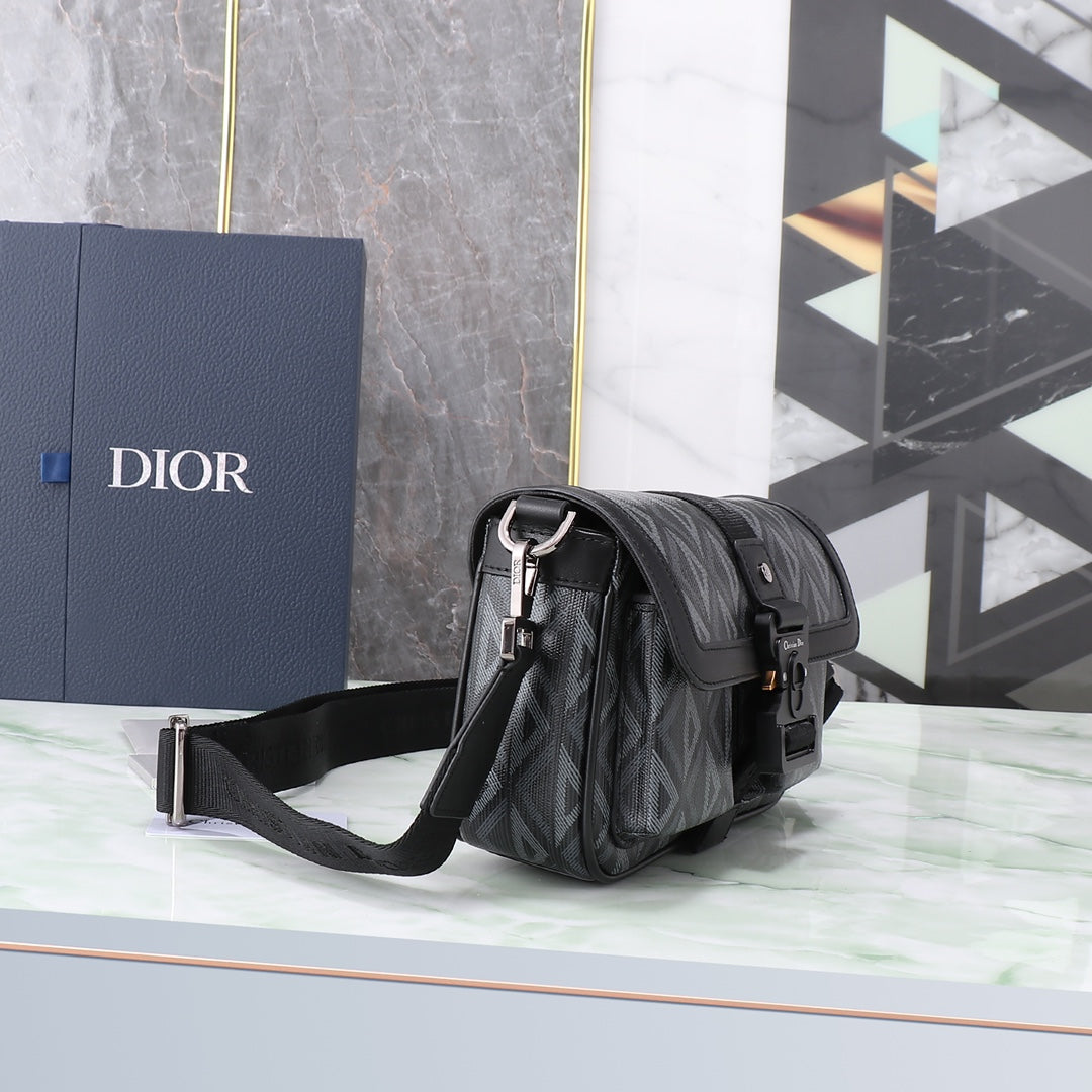 Dior Modern Black Geometric Pattern Crossbody Shoulder Bag with Buckle