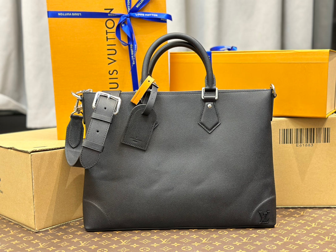 Louis Vuitton Black Textured Leather Briefcase with Detachable Shoulder Strap