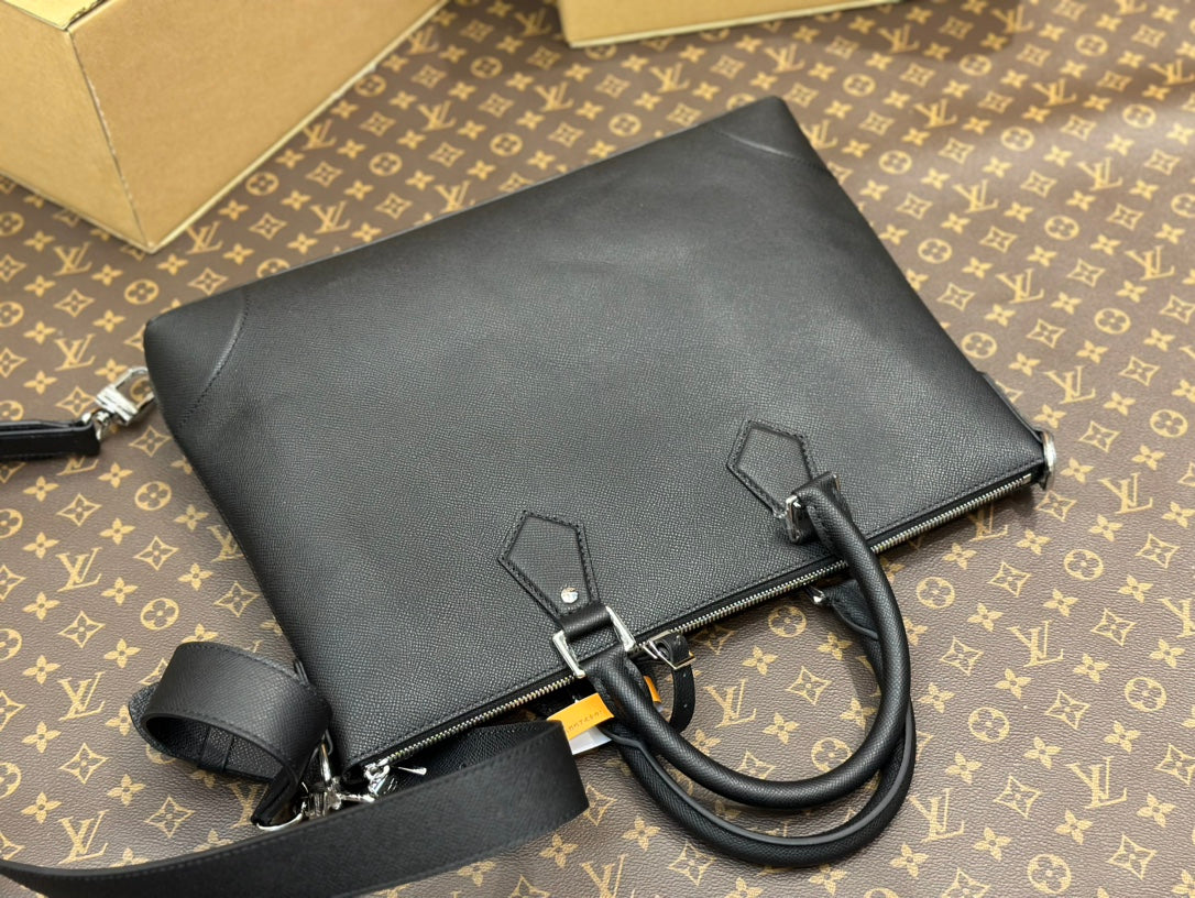 Premium Black Leather Briefcase - Professional Business Laptop Bag with Shoulder Strap