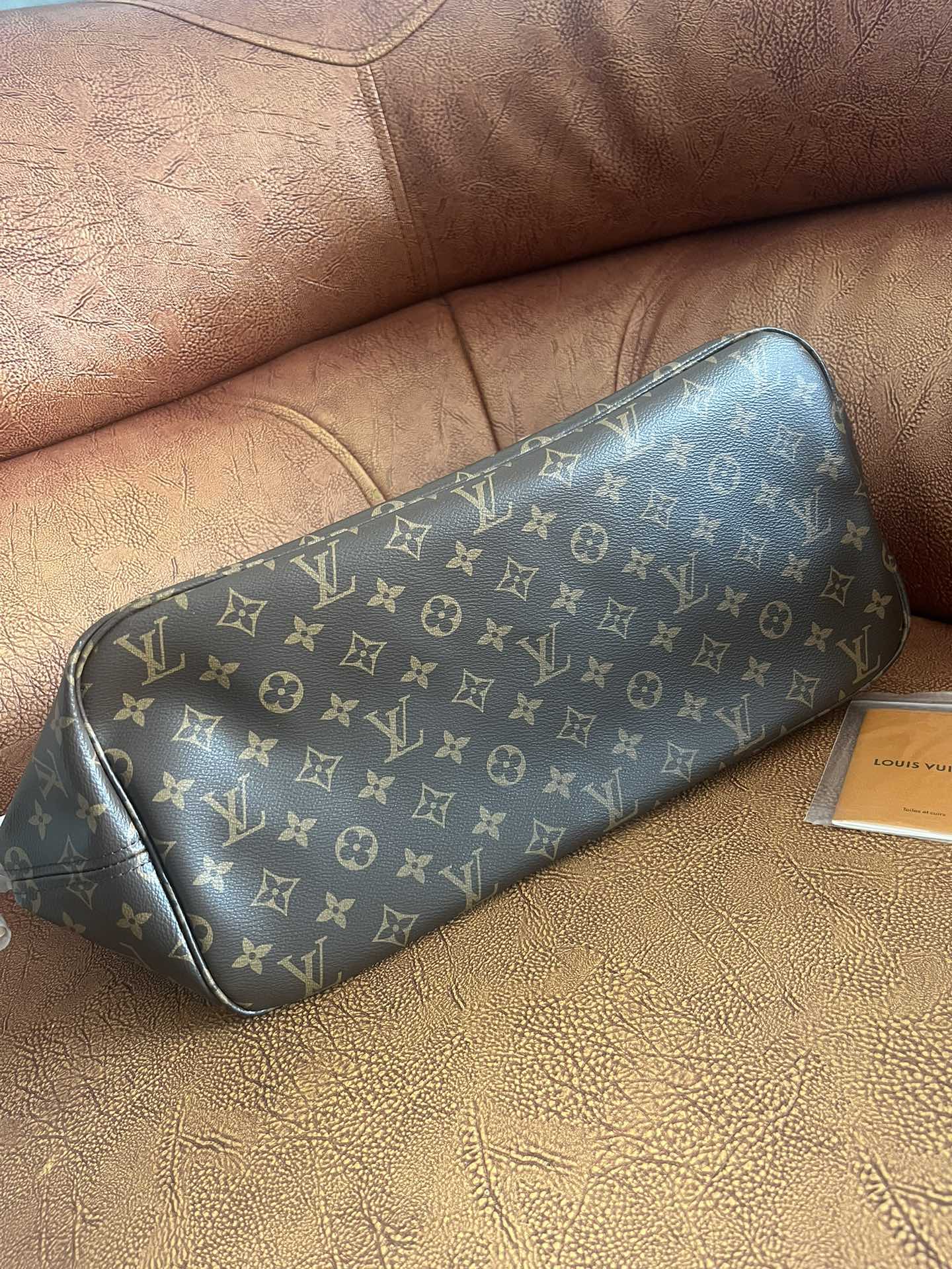 Louis Vuitton Classic Monogram Canvas Tote Bag with Matching Pouch