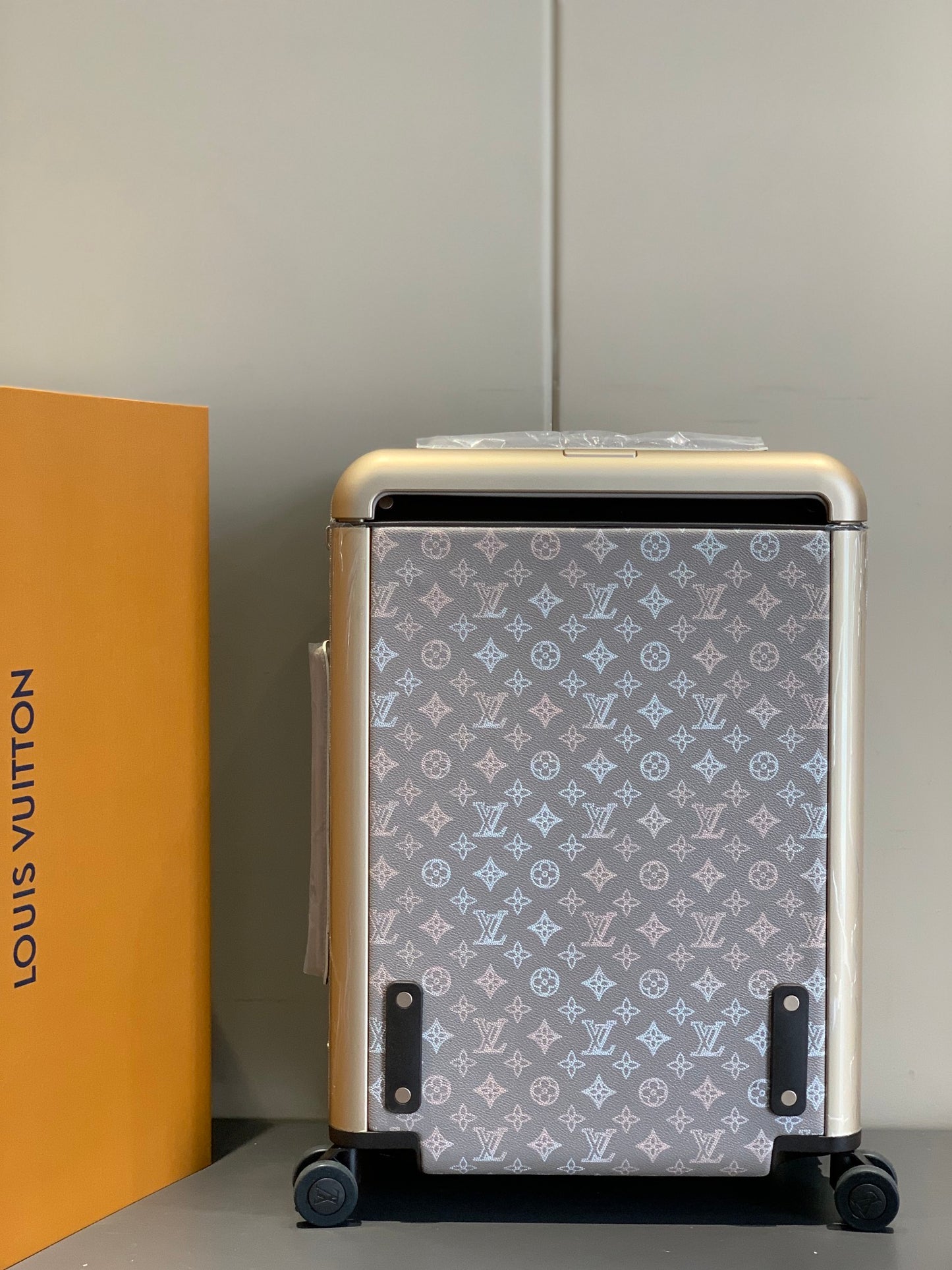 Luxury Monogram Print Carry-On Spinner Suitcase with Wide Handle