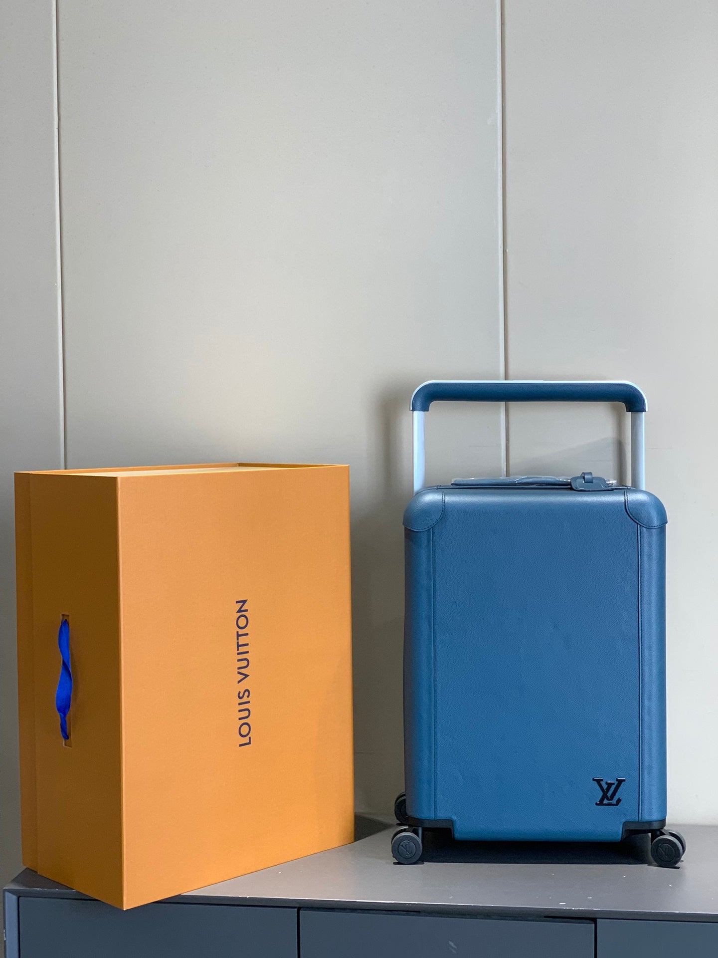 Blue Hardshell Carry-On Luggage with Spinner Wheels