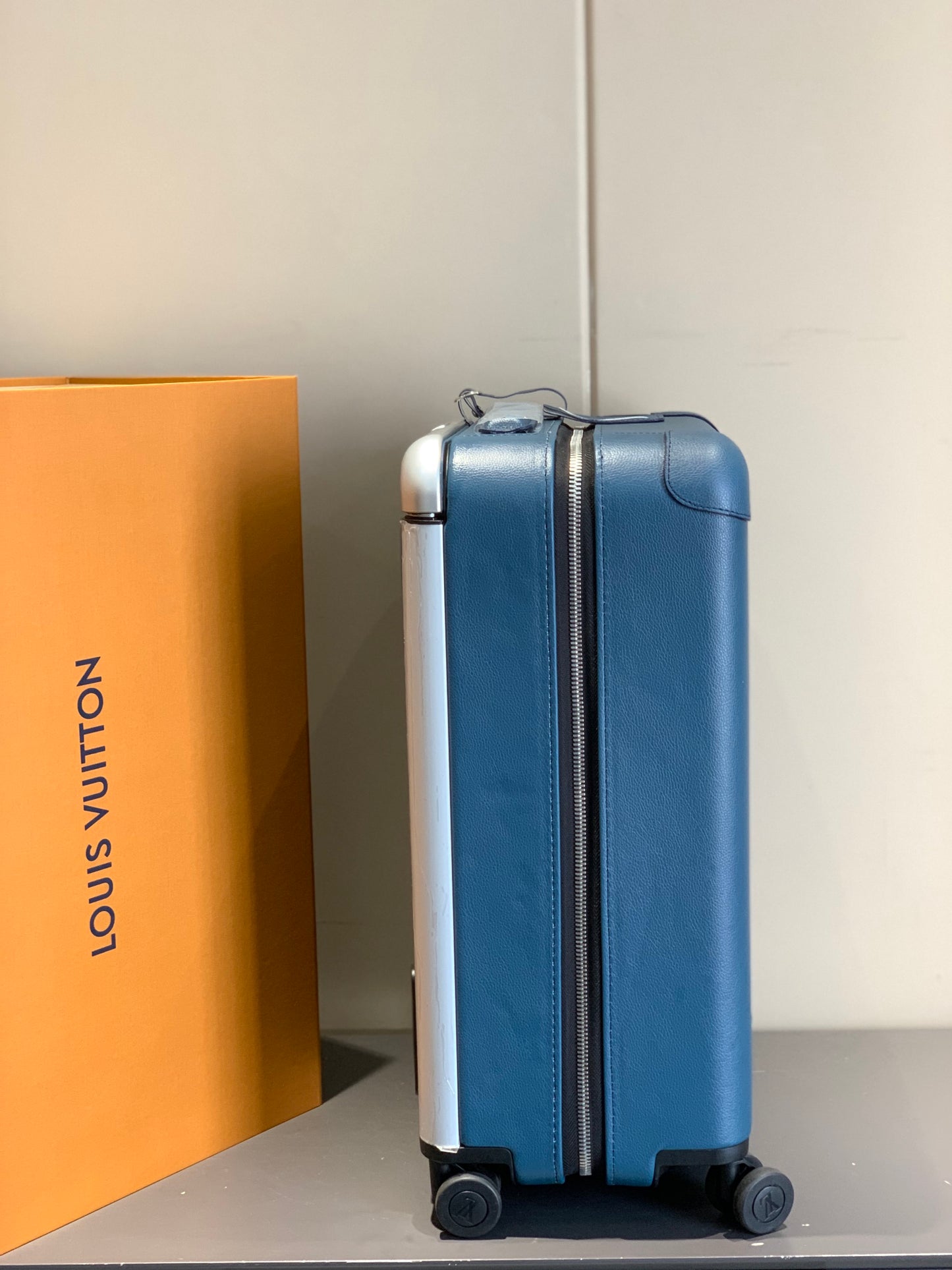 Blue Hardshell Carry-On Luggage with Spinner Wheels