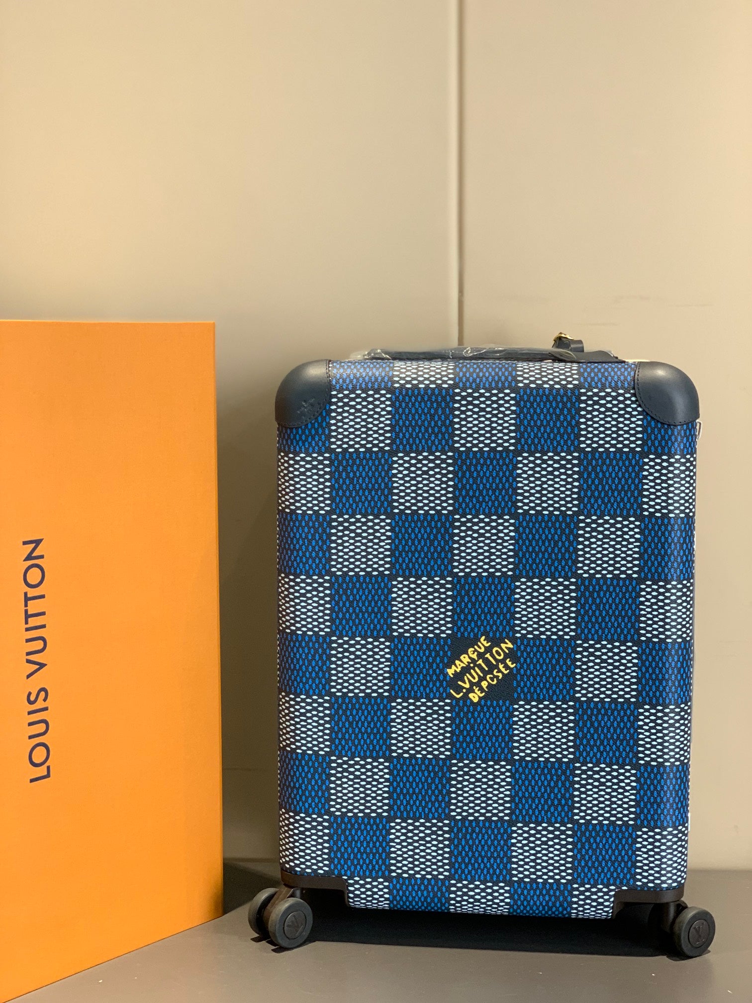 Blue Checkered Rolling Suitcase Hardside Carry-On Travel Bag