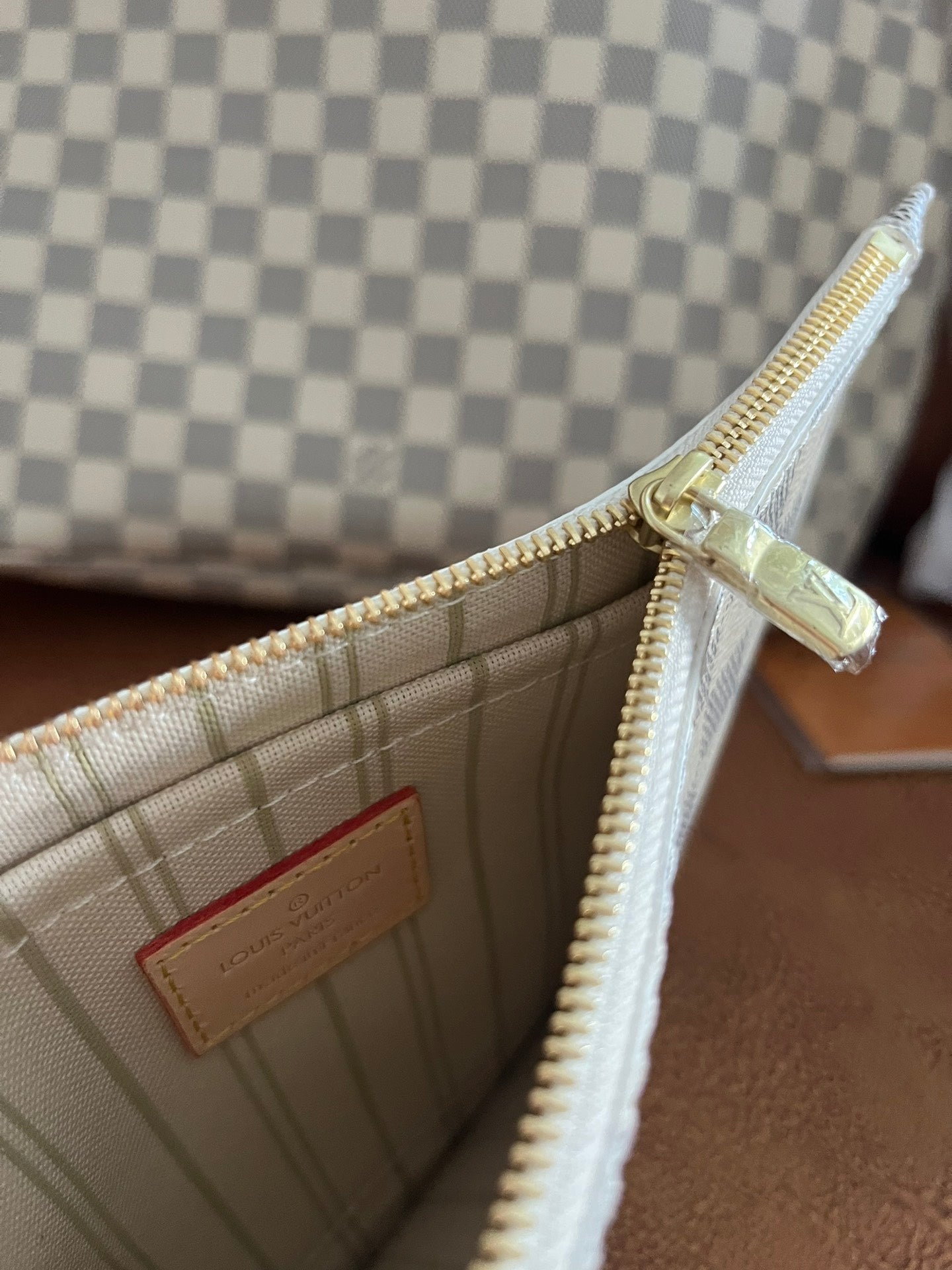 Louis Vuitton Classic Checkerboard Pattern Tote Bag with Tan Leather Handles