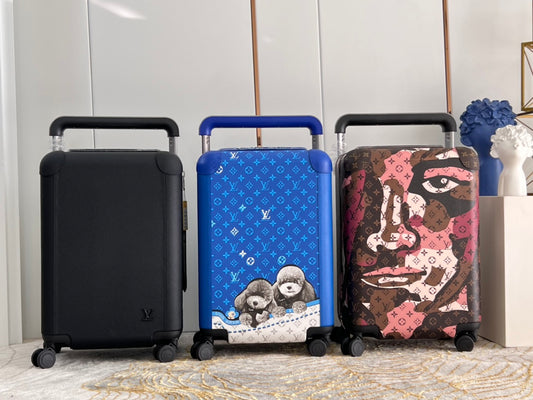Modern Hardshell Rolling Suitcase Set with Graphic Art Designs