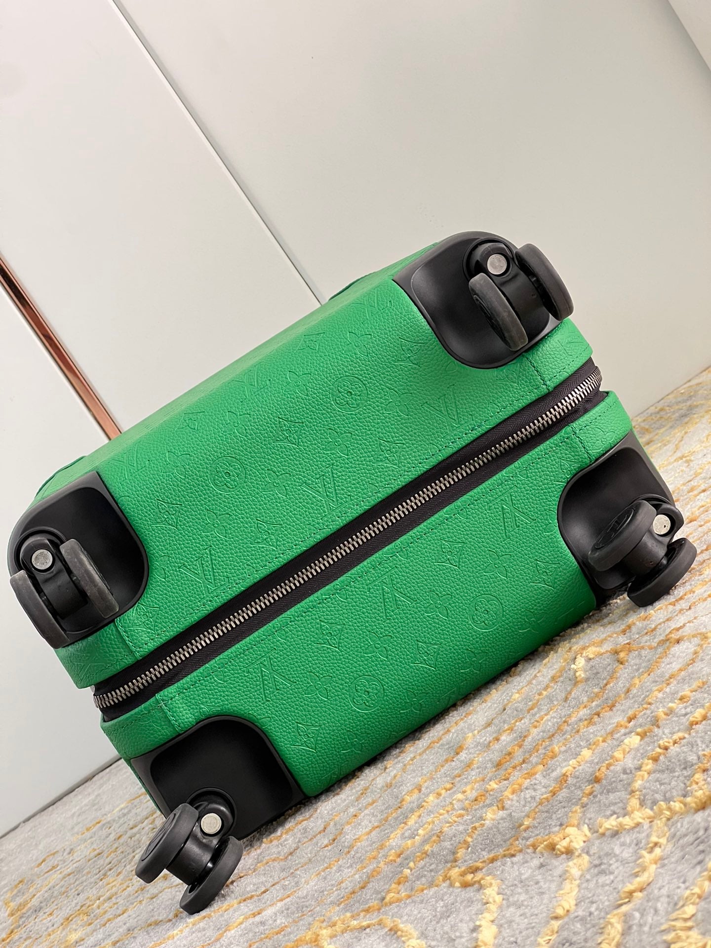 Green Textured Hardshell Carry-On Luggage with Spinner Wheels