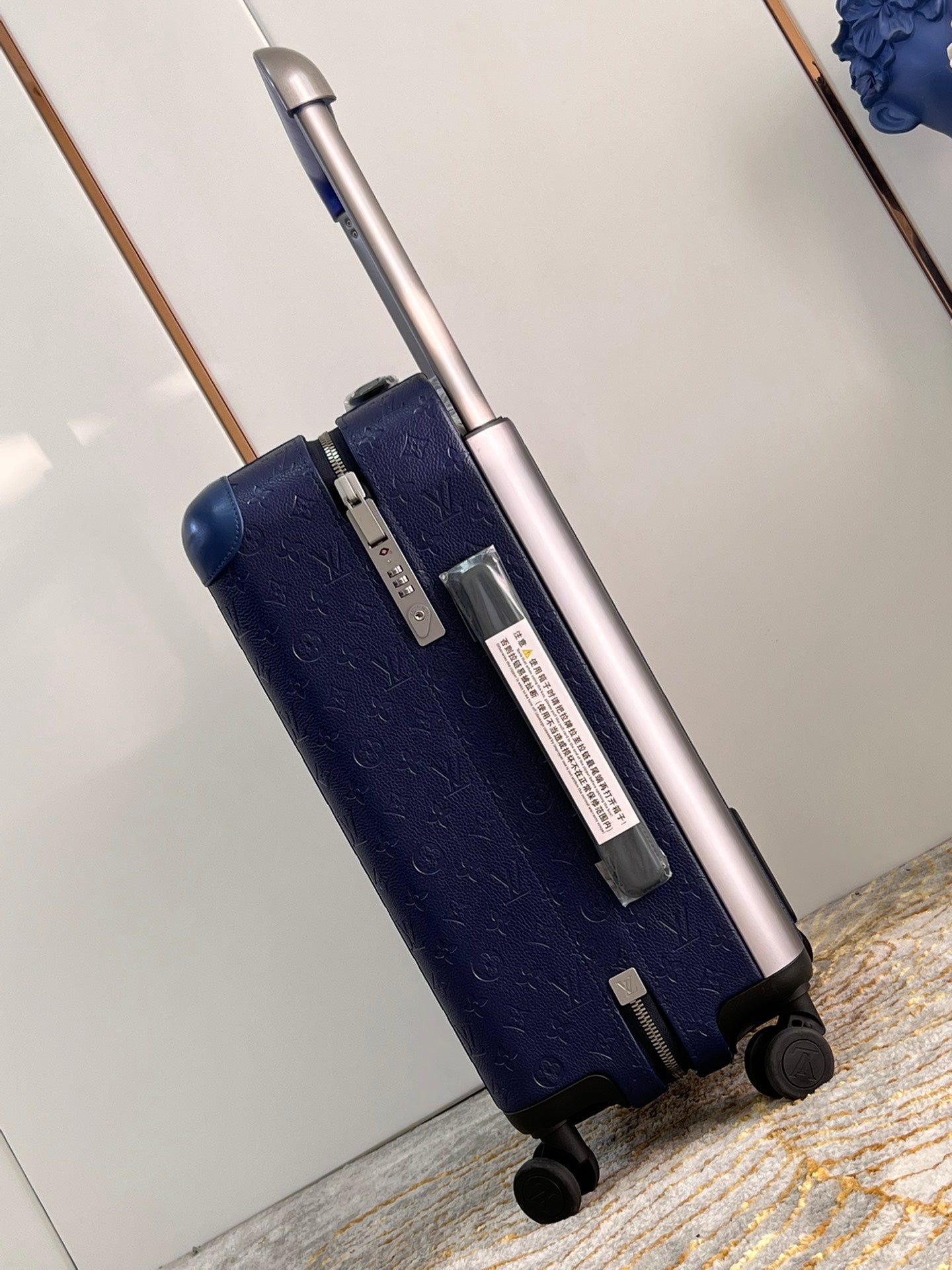 Navy Blue Textured Hardside Spinner Luggage Carry-On Suitcase