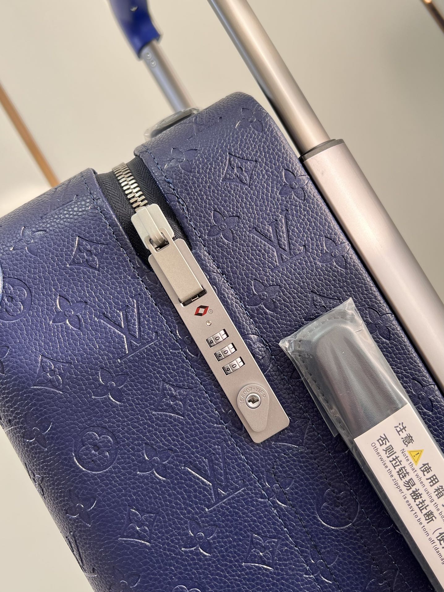 Navy Blue Textured Hardside Spinner Luggage Carry-On Suitcase