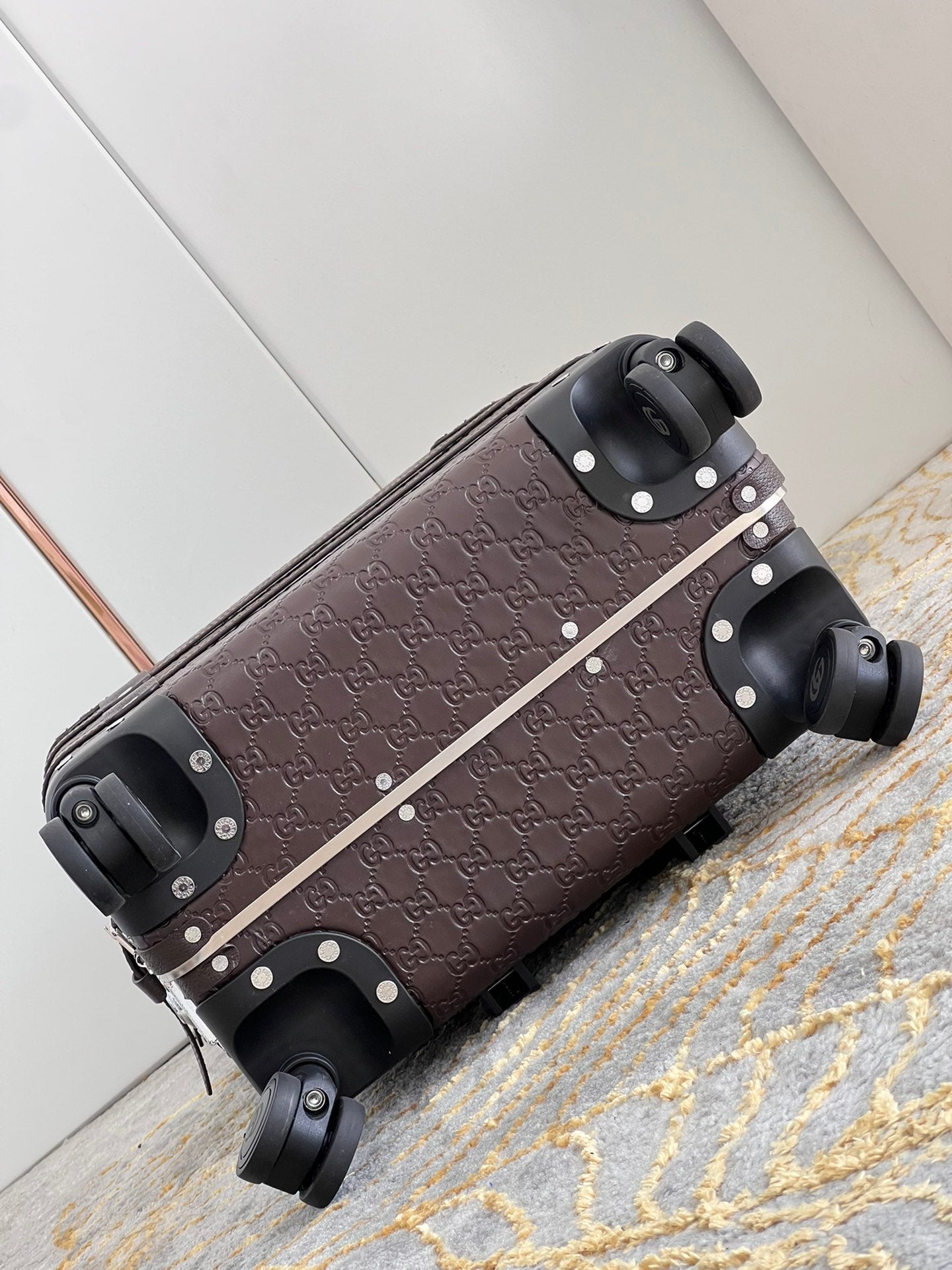 Vintage Brown Embossed Leather Spinner Luggage Suitcase