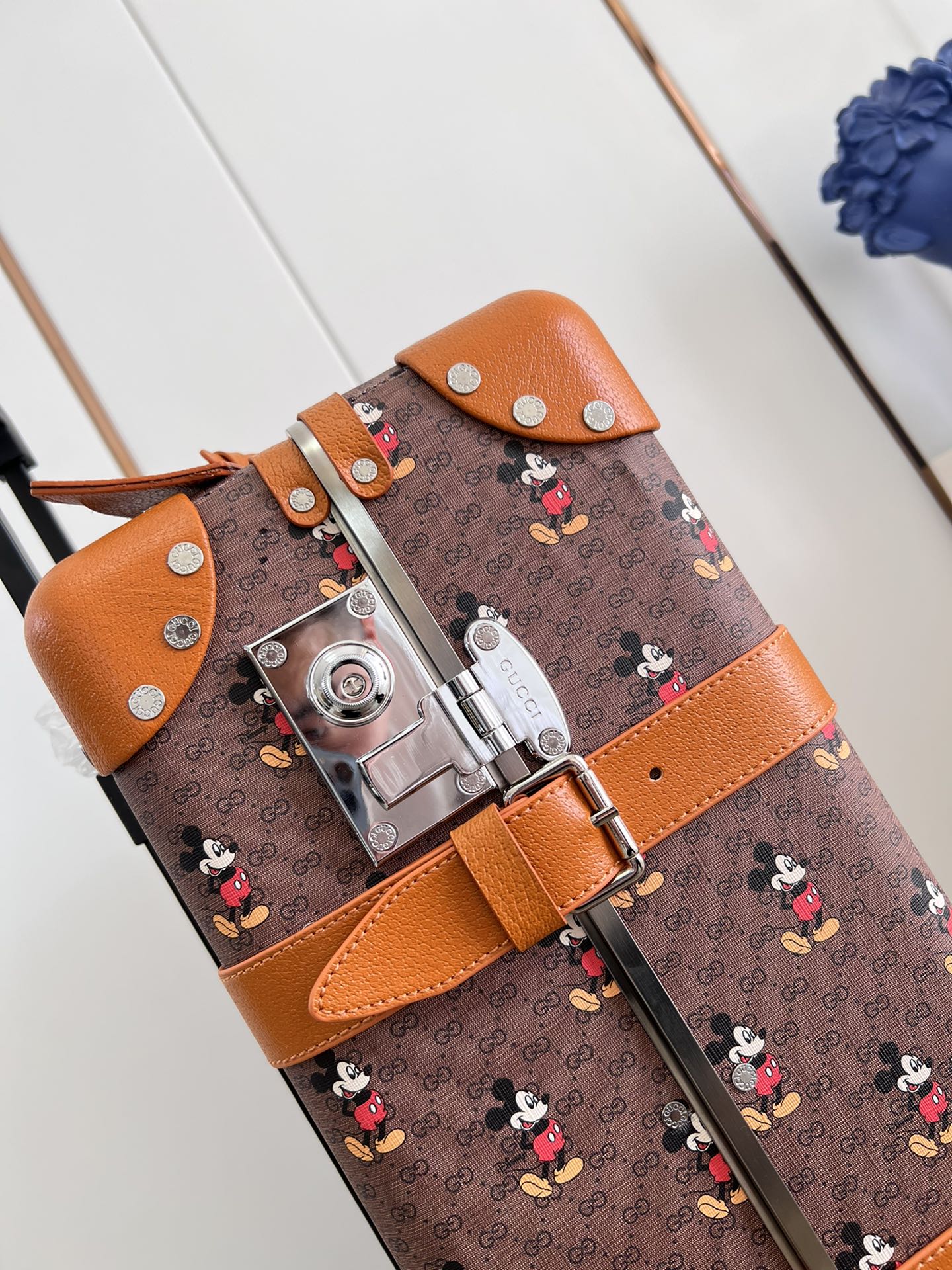 Vintage Brown Cartoon Mouse Printed Spinner Suitcase Travel Trunk